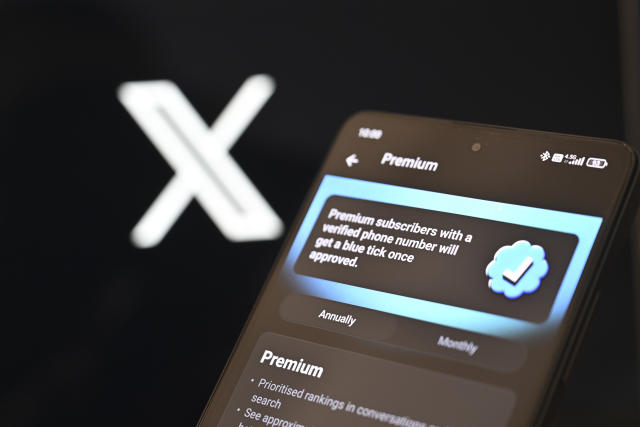 Social Network X to Remove The Ability to Hide Checkmarks for Premium Users