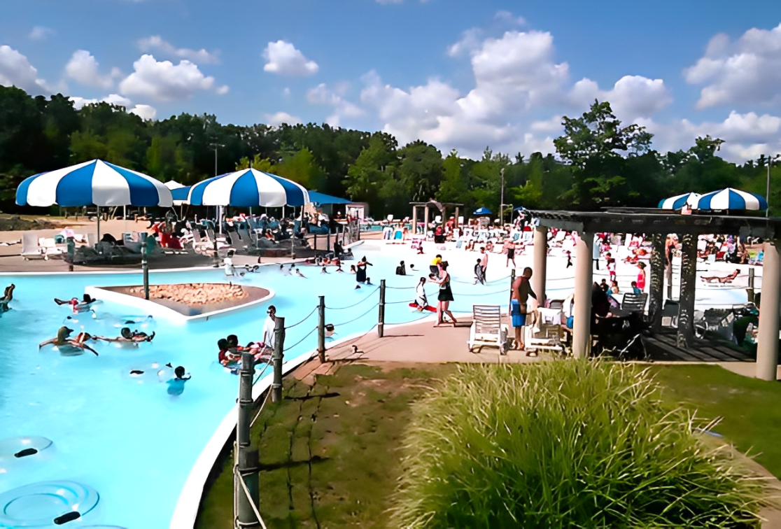 Summer Vibes: Non-Residents Can Enjoy North Jersey Pool Retreats