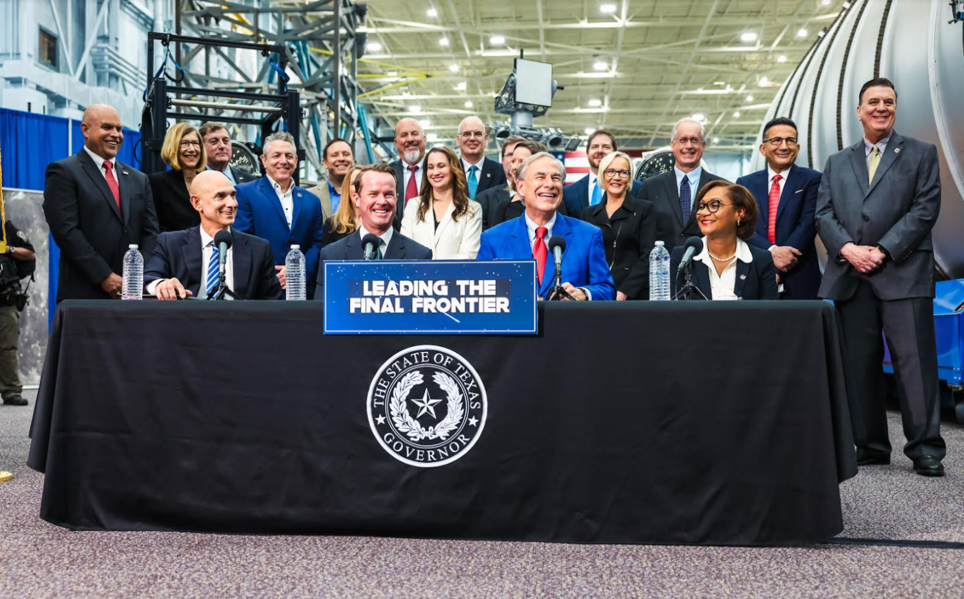 Governor Abbott Unveils Leadership Change at Texas Space Commission