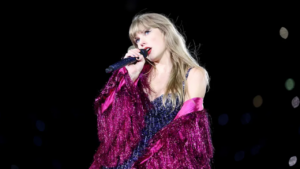 Taylor Swift Pauses Her Edinburgh Concert