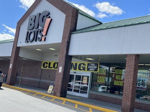 From Best Buy to Party City, these are the top brands that announced closures in 2024