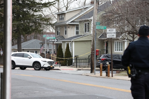 NYPD: Man, 51, in critical condition after pedestrian crash on Staten Island