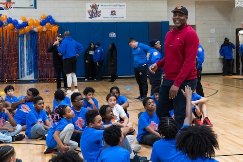 New York Knicks and the YMCA collaborate to host a Saturday Night Lights Basketball clinic with a special guest